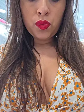 GatitaXD27 online show from 11.22.25