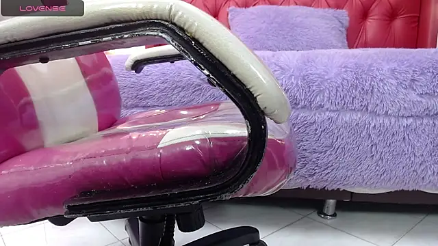 Snapshot of ozuna_sex chatting on 01.24.25 ozuna sex online show from 01.24.25