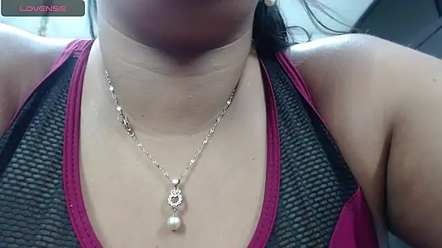 Snapshot of ozuna_sex chatting on 10.23.25 ozuna sex online show from 10.23.25