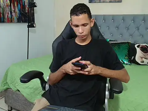 tonny 23cm  online show from 10.29.25