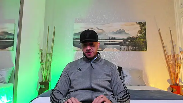 Snapshot of Nate_franco chatting on 03.21.25 Nate franco online show from 03.21.25
