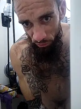 Snapshot of Robriguezxxx chatting on 09.25.25 Robriguezxxx online show from 09.25.25