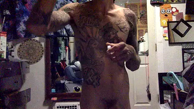 Snapshot of Robriguezxxx chatting on 09.26.25 Robriguezxxx online show from 09.26.25