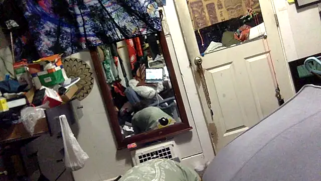 Snapshot of Robriguezxxx chatting on 09.28.25 Robriguezxxx online show from 09.28.25