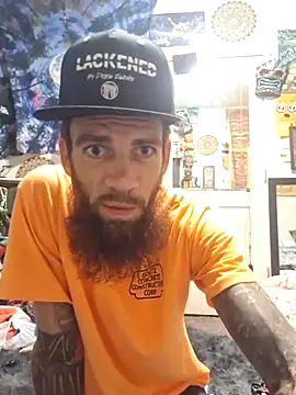 Snapshot of Robriguezxxx chatting on 10.15.25 Robriguezxxx online show from 10.15.25