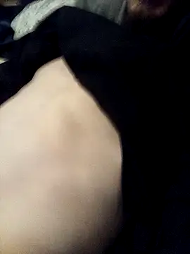 Snapshot of mmmmmmfuckme chatting on 10.24.25 mmmmmmfuckme online show from 10.24.25