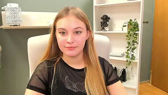 kitty valeria online show from 12.29.24