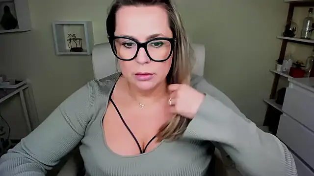 teaseDiana online show from 01.17.25