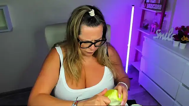 teaseDiana online show from 03.19.25