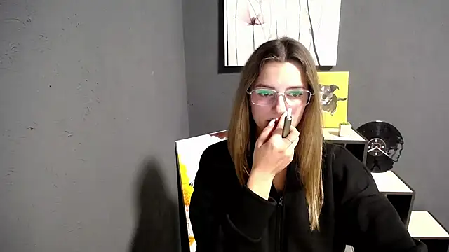 lady olivia  online show from 10.02.25