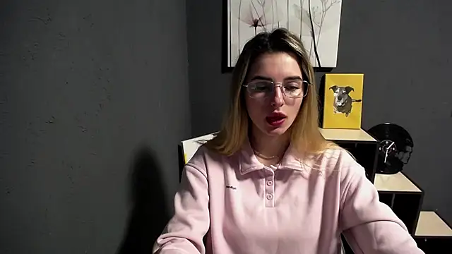 lady olivia  online show from 04.04.26