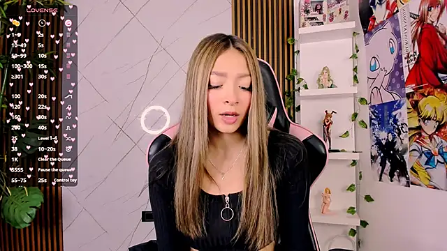 Victoria Adams14 online show from 01.05.25