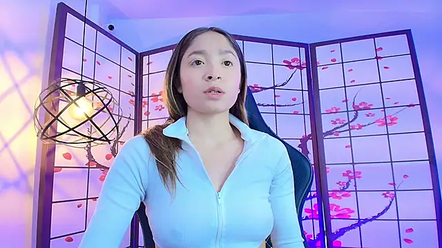 Victoria Adams14 online show from 10.10.25