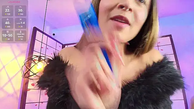 Victoria Adams14 online show from 10.20.25