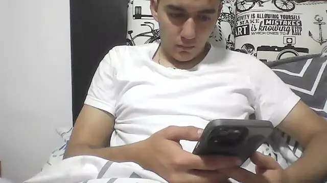 Snapshot of Estebitan_vm chatting on 07.08.26 Estebitan vm online show from 07.08.26