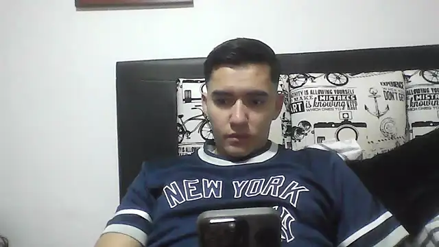 Snapshot of Estebitan_vm chatting on 08.02.26 Estebitan vm online show from 08.02.26