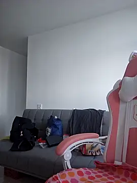 azumiichan online show from 10.18.25