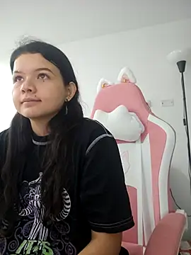 azumiichan online show from 10.22.25