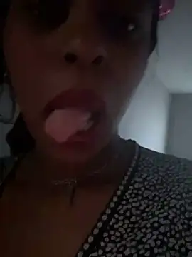 CamGirlLeanna online show from 02.25.25