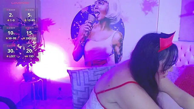 evelyn mature19 online show from 10.18.25