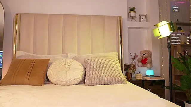 Sary hott online show from 10.16.25