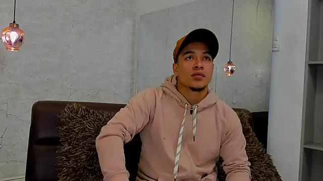 Bryson Collins  online show from 02.10.25