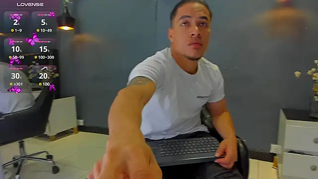 Bryson Collins  online show from 02.28.25