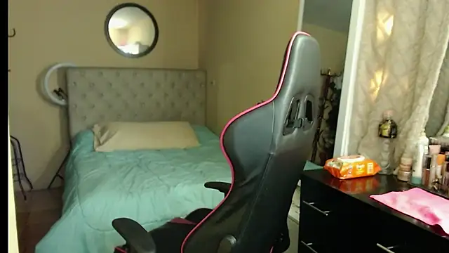 Snapshot of Carol_Scottt chatting on 09.21.25 Carol Scottt online show from 09.21.25