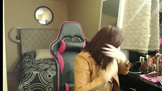 Snapshot of Carol_Scottt chatting on 10.09.25 Carol Scottt online show from 10.09.25