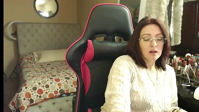 Snapshot of Carol_Scottt chatting on 10.26.25 Carol Scottt online show from 10.26.25