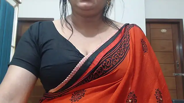 Snapshot of desi-maisa130 chatting on 04.29.26 desi-maisa130 online show from 04.29.26
