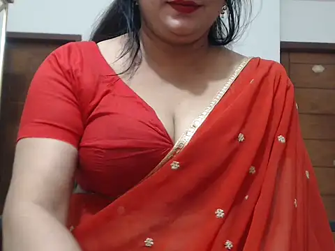 Snapshot of desi-maisa130 chatting on 05.17.26 desi-maisa130 online show from 05.17.26