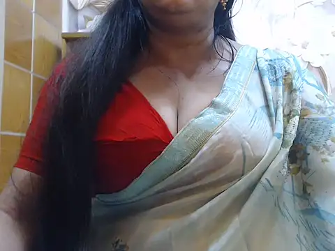 Snapshot of desi-maisa130 chatting on 06.10.26 desi-maisa130 online show from 06.10.26