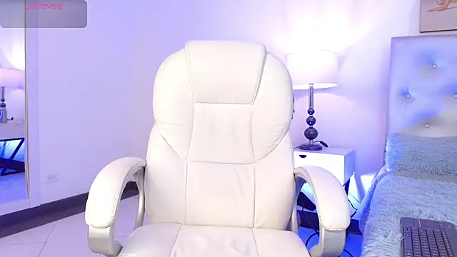 celine golden1 online show from 01.12.25