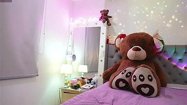 Tiana sanders online show from 12.16.24