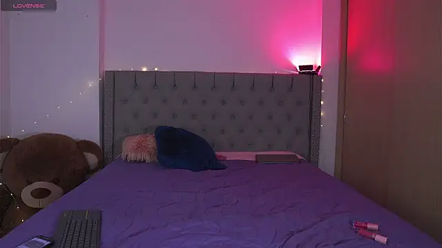 Tiana sanders online show from 01.05.26