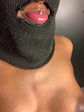 Snapshot of Africanbootie chatting on 01.08.25 Africanbootie online show from 01.08.25