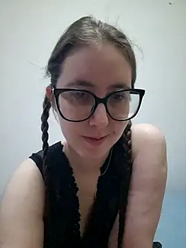 Snapshot of Sarah459 chatting on 11.09.25 Sarah459 online show from 11.09.25