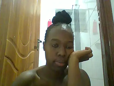 Oliviia  online show from 10.12.25