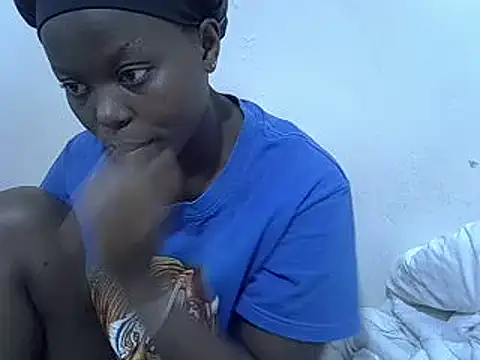 Snapshot of ebony_curvedass chatting on 02.20.25 ebony curvedass online show from 02.20.25