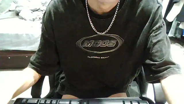 Snapshot of kaikai_0804 chatting on 10.22.25 kaikai 0804 online show from 10.22.25