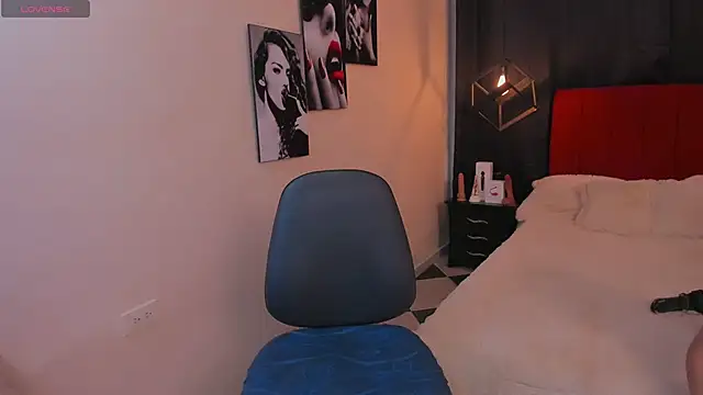 Megan Do Santos online show from 02.08.25