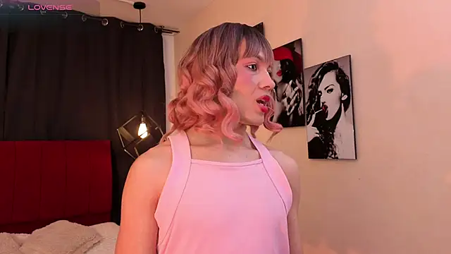 Megan Do Santos online show from 10.20.25