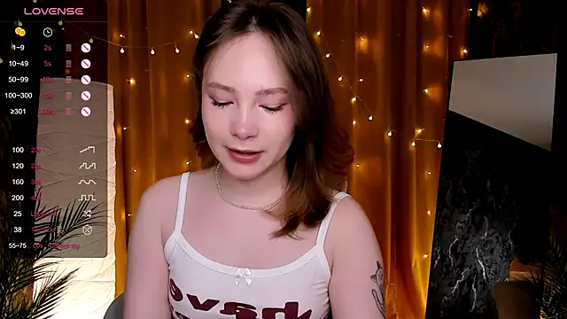 LanaBlu  online show from 03.11.26