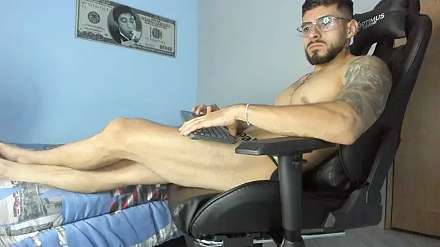 Snapshot of _Poseidon1_ chatting on 12.19.24 Poseidon1 online show from 12.19.24
