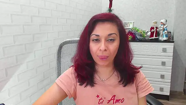 TeasyLana online show from 01.02.25