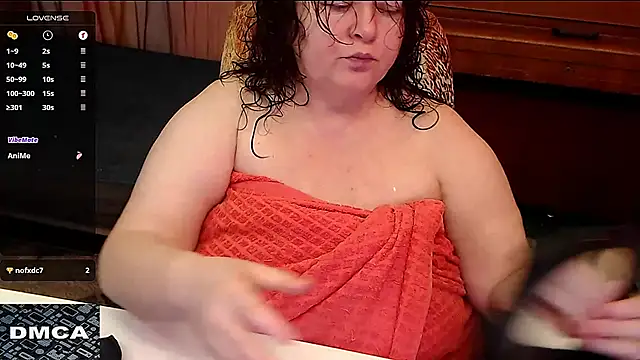 Snapshot of RoseRed69 chatting on 03.08.25 RoseRed69 online show from 03.08.25