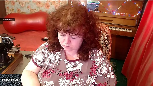 Snapshot of RoseRed69 chatting on 03.21.25 RoseRed69 online show from 03.21.25