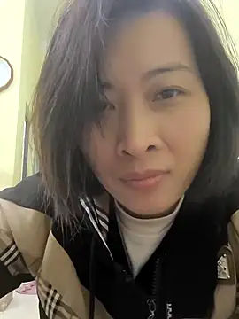 Snapshot of Sweets24 chatting on 02.19.25 Sweets24 online show from 02.19.25