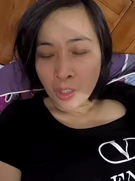 Snapshot of Sweets24 chatting on 03.16.25 Sweets24 online show from 03.16.25